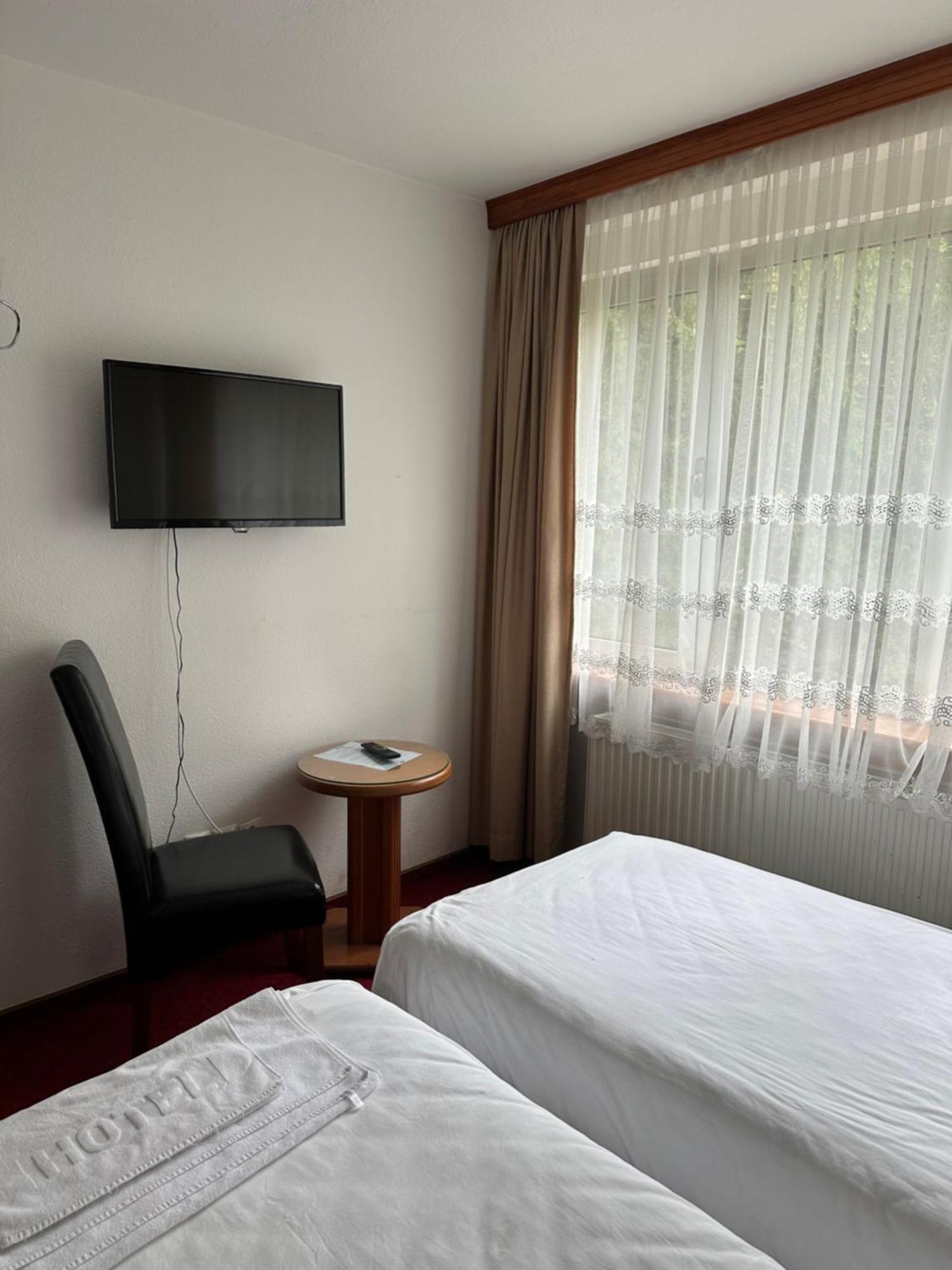 Park Hotel Bihać Buitenkant foto