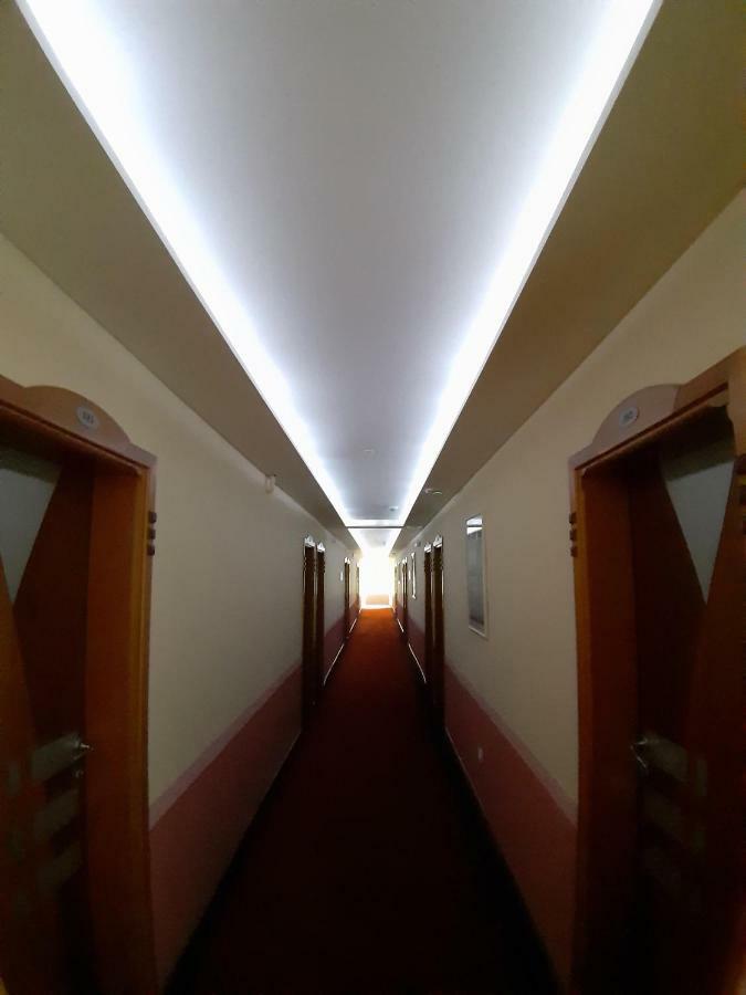 Park Hotel Bihać Buitenkant foto